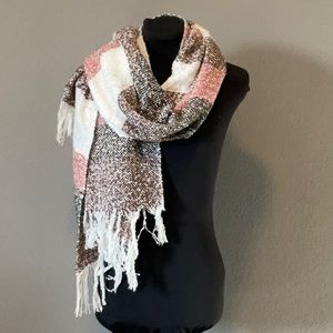 NWOT tassel scarf